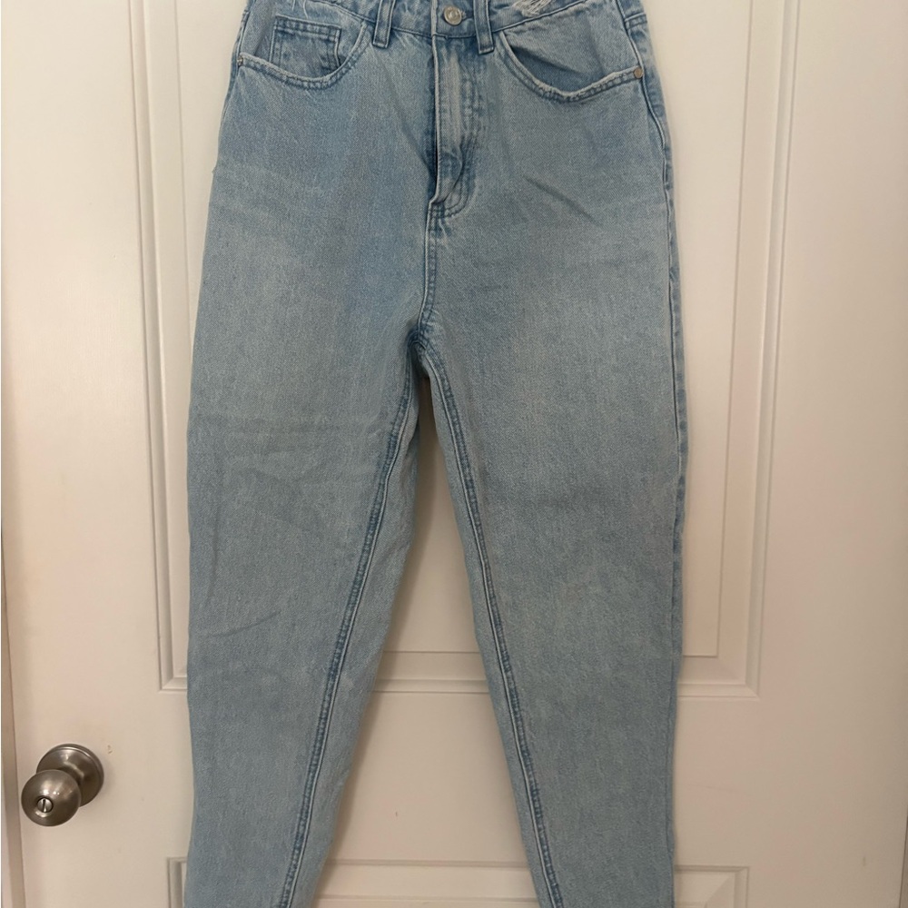 EUC- Riot High-Rise Light Wash Women’s Jeans, 4